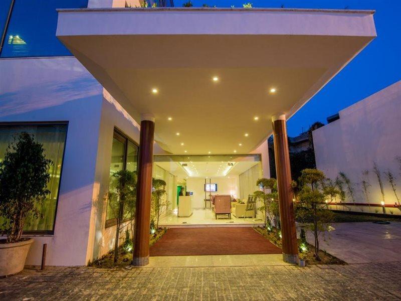 The Imperial Poonam Hotel Phagwāra Eksteriør bilde