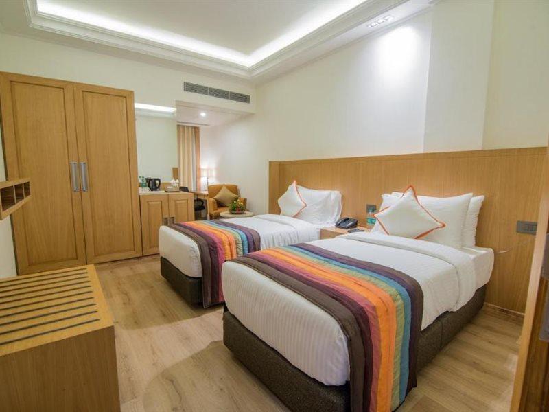 The Imperial Poonam Hotel Phagwāra Eksteriør bilde